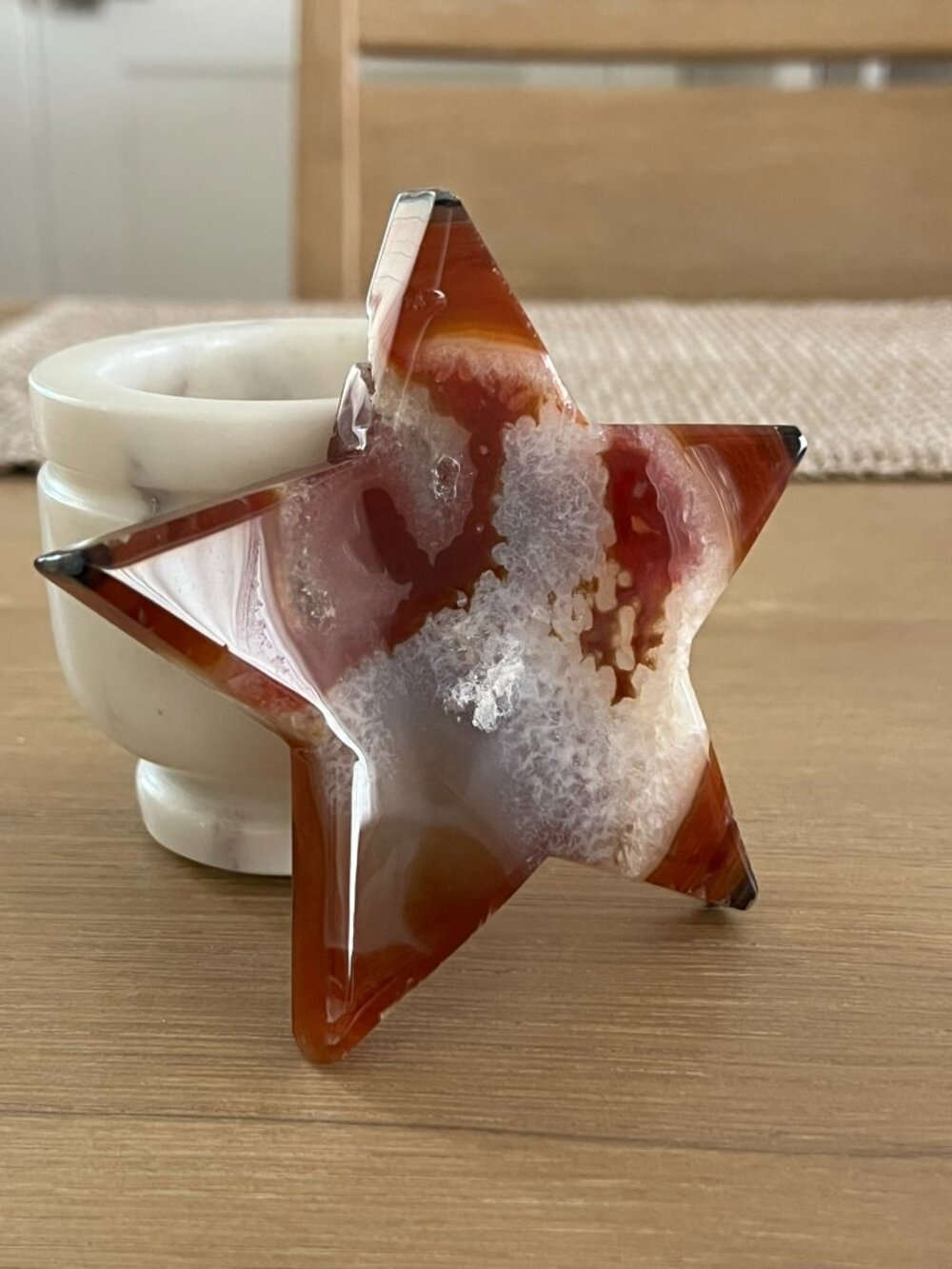 Star-shaped Carving Natural Agate with Quartz Inclusions and Druzy